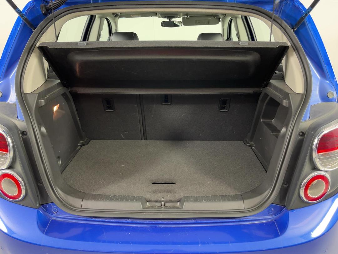 Photo '14' of Holden Barina