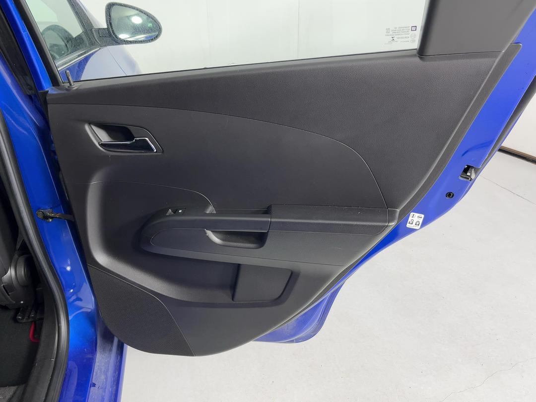Photo '19' of Holden Barina