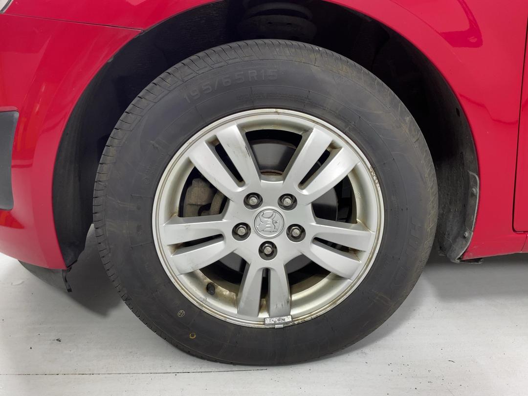 Photo '10' of Holden Barina