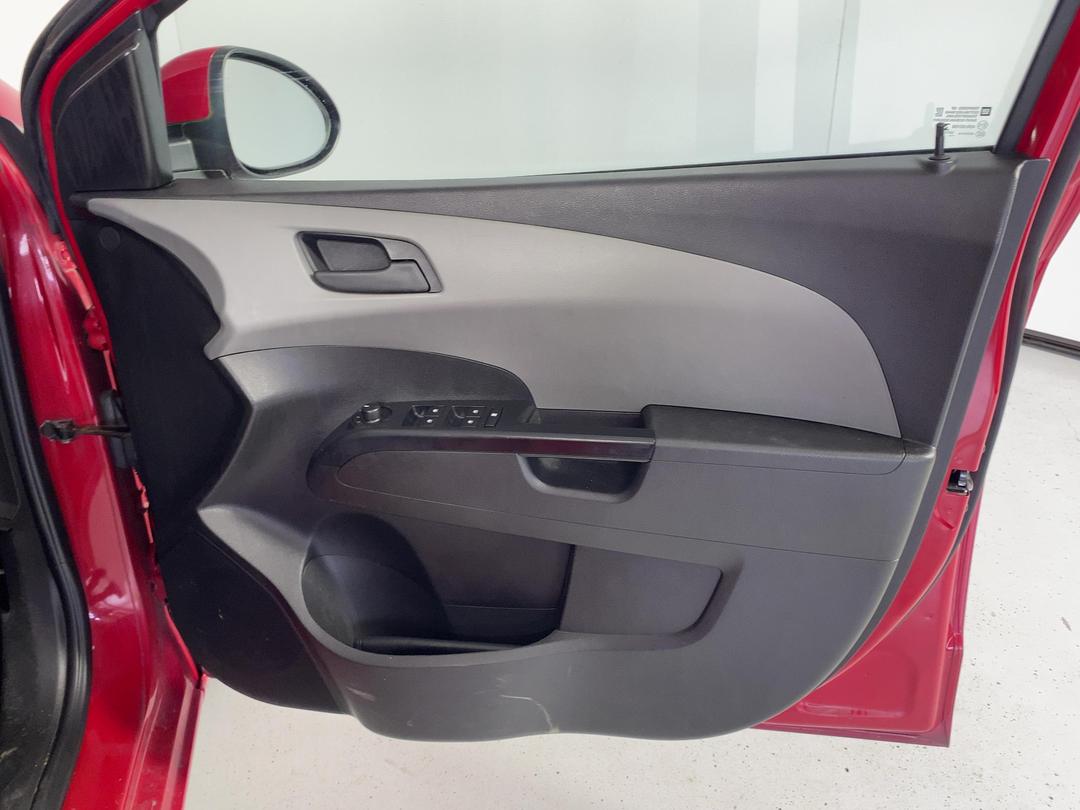 Photo '15' of Holden Barina