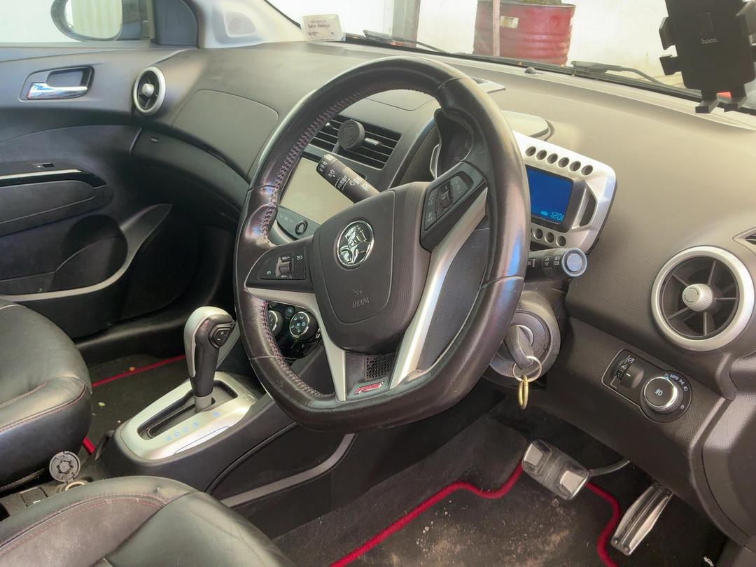 Photo '14' of Holden Barina RS Photo '14' of Holden Barina RS