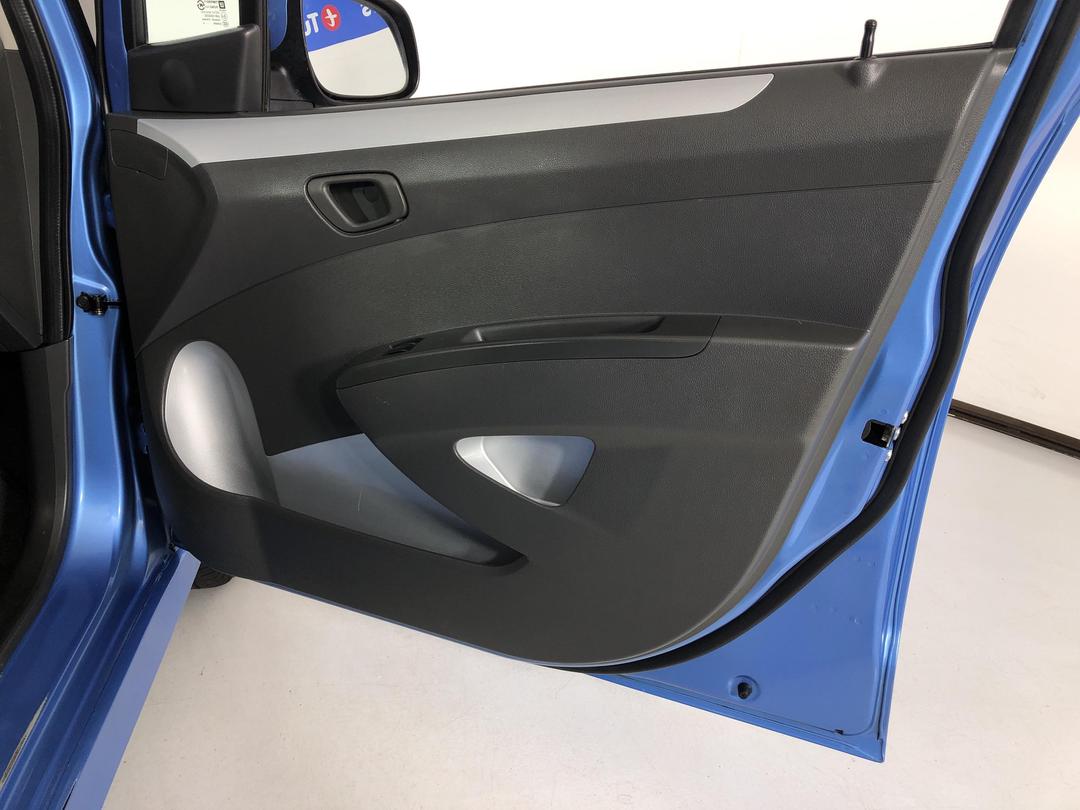 Photo '15' of Holden Barina Spark