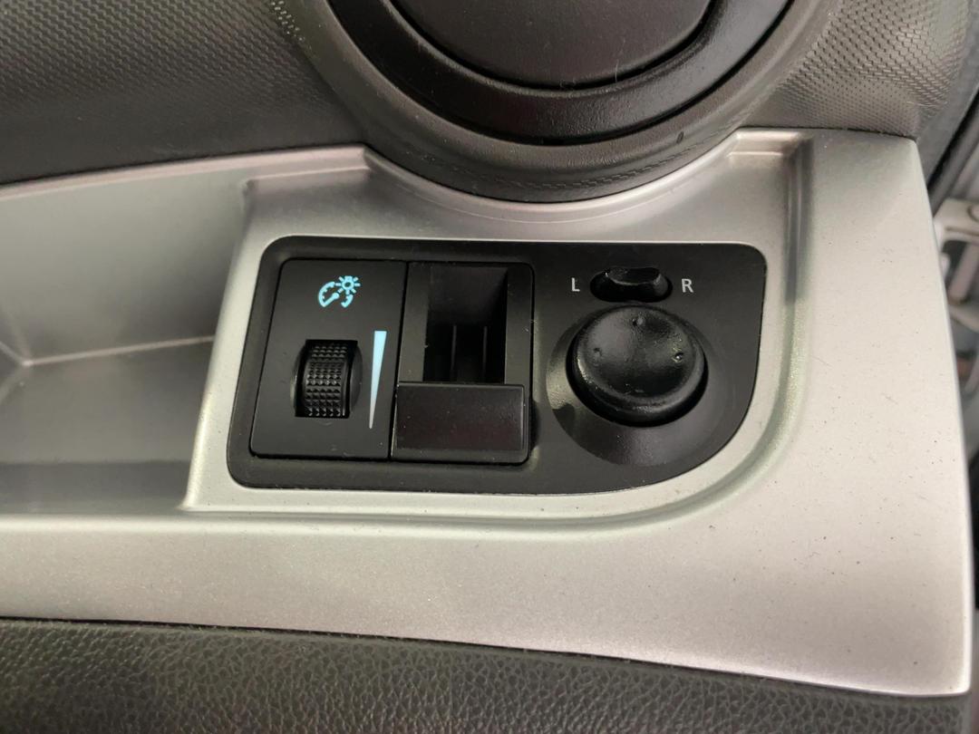 Photo '24' of Holden Barina Spark