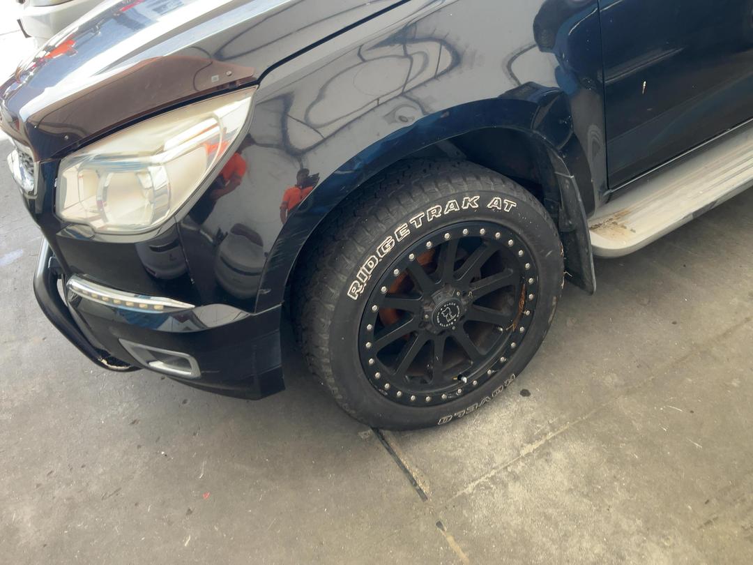 Photo '3' of Holden Colorado Storm