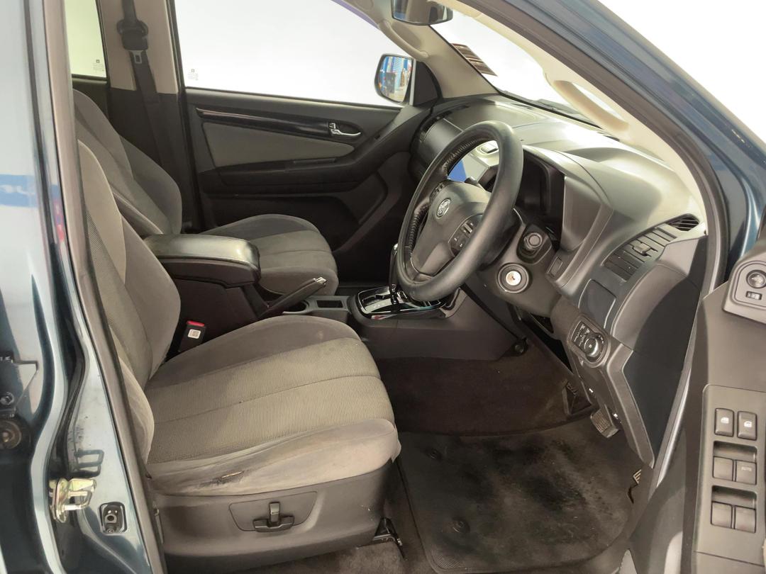 Photo '16' of Holden Colorado