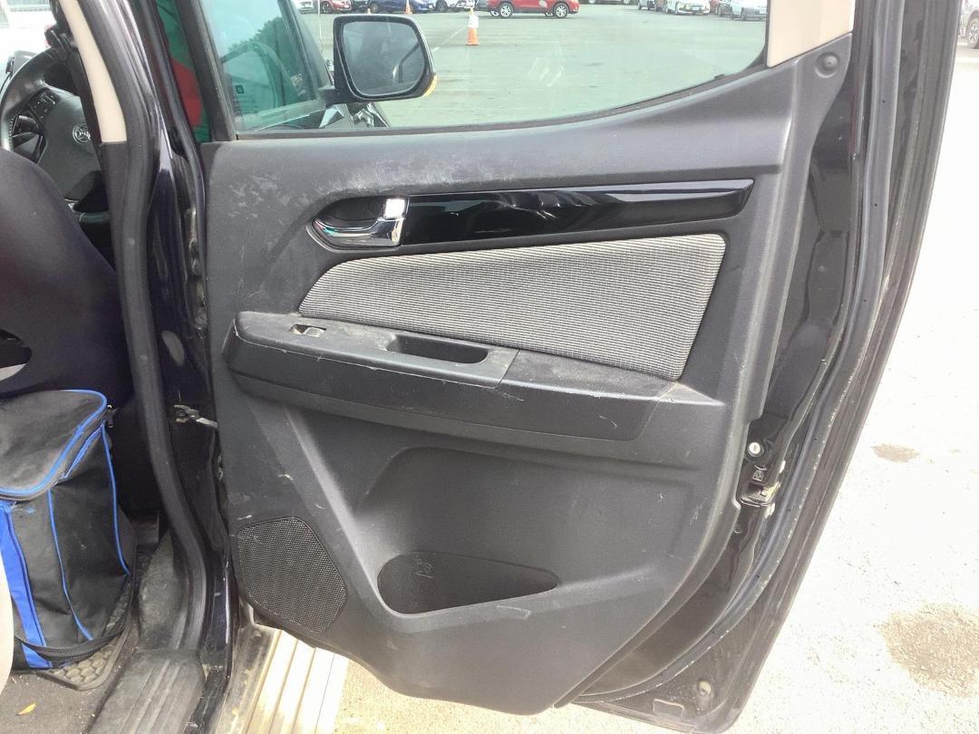 Photo '8' of Holden Colorado LTZ DC PU