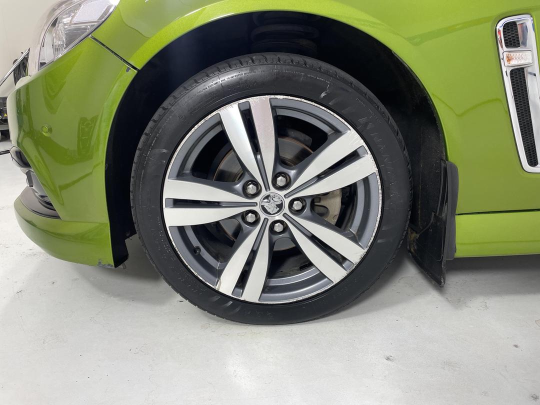 Photo '10' of Holden Commodore