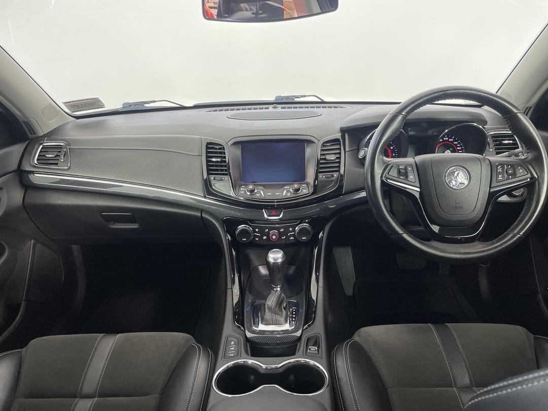 Photo '17' of Holden Commodore