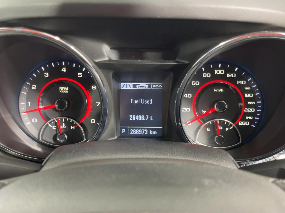 Photo '21' of Holden Commodore