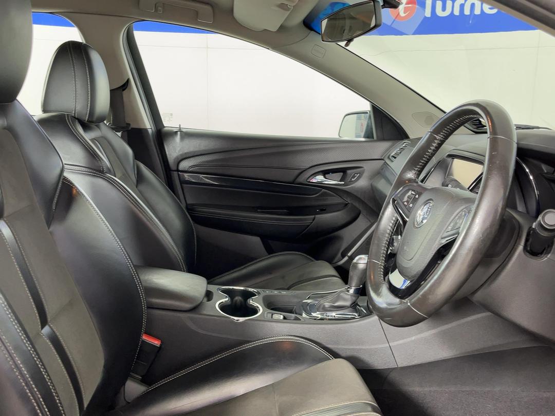 Photo '16' of Holden Commodore