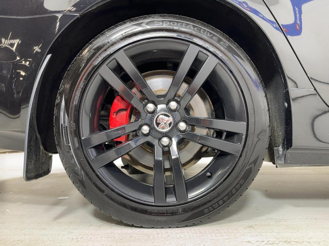 Photo '12' of Holden Commodore