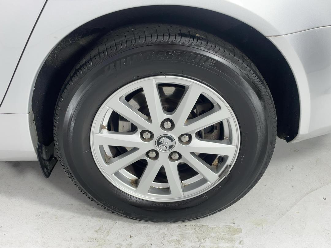 Photo '11' of Holden Commodore