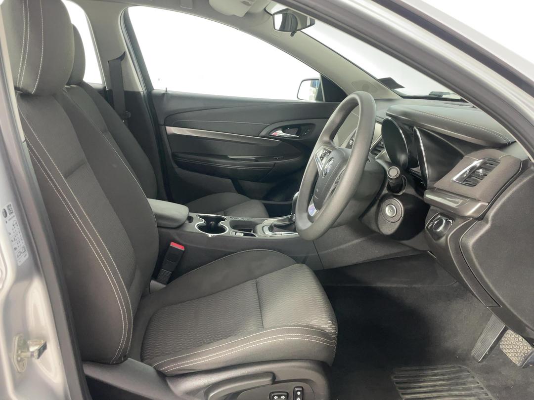 Photo '16' of Holden Commodore