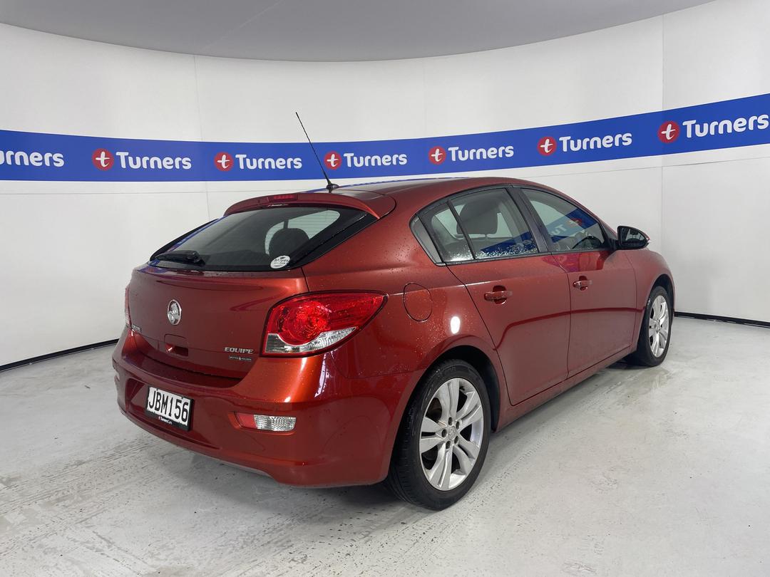 Photo '7' of Holden Cruze