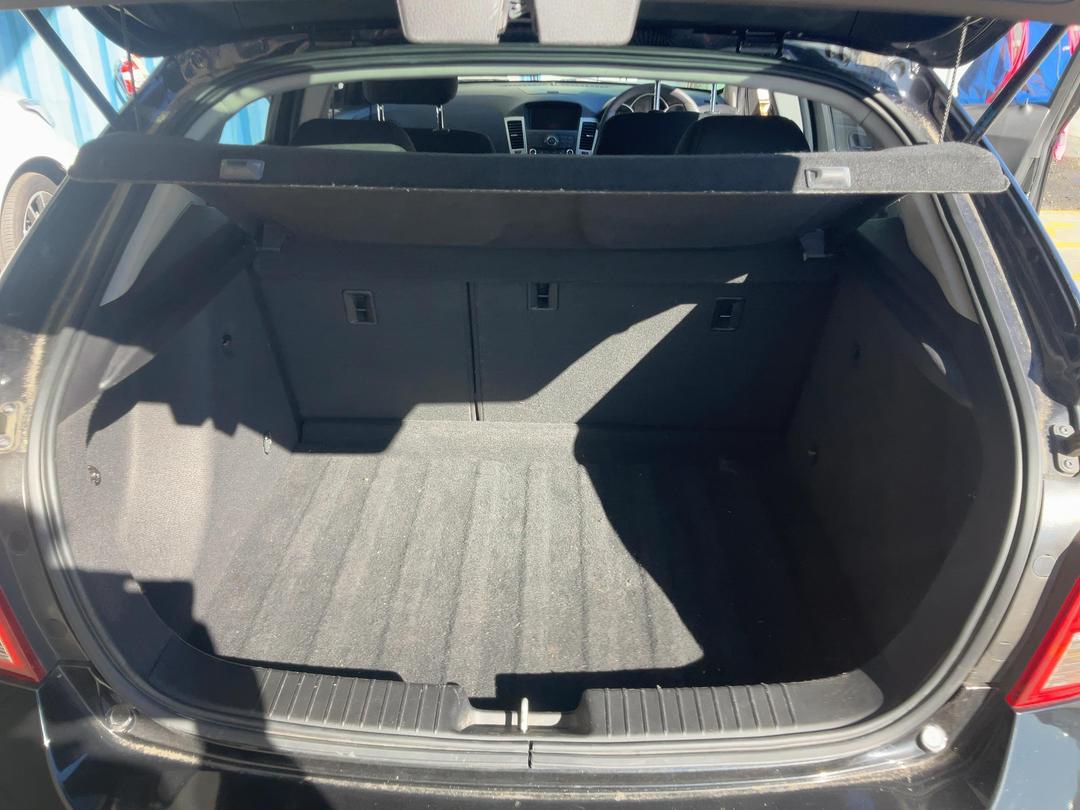 Photo '22' of Holden Cruze Equipe