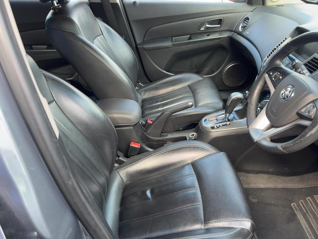Photo '14' of Holden Cruze CDX Photo '14' of Holden Cruze CDX