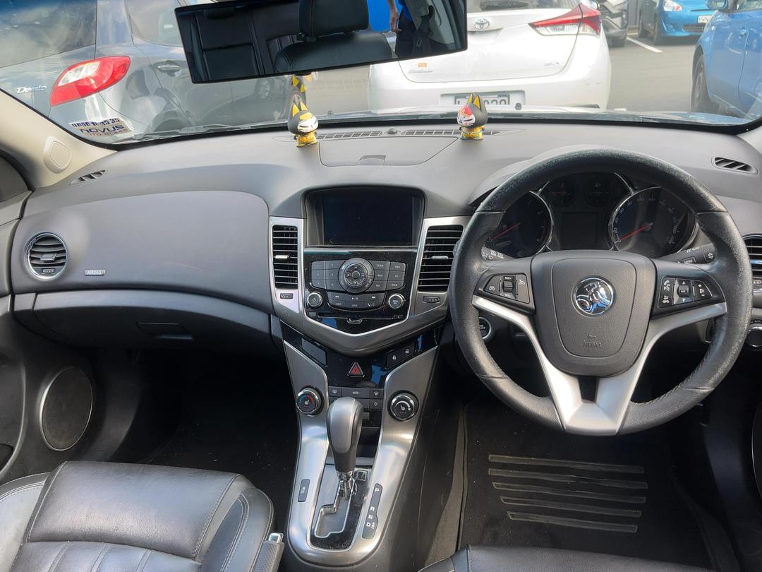 Photo '15' of Holden Cruze CDX Photo '15' of Holden Cruze CDX