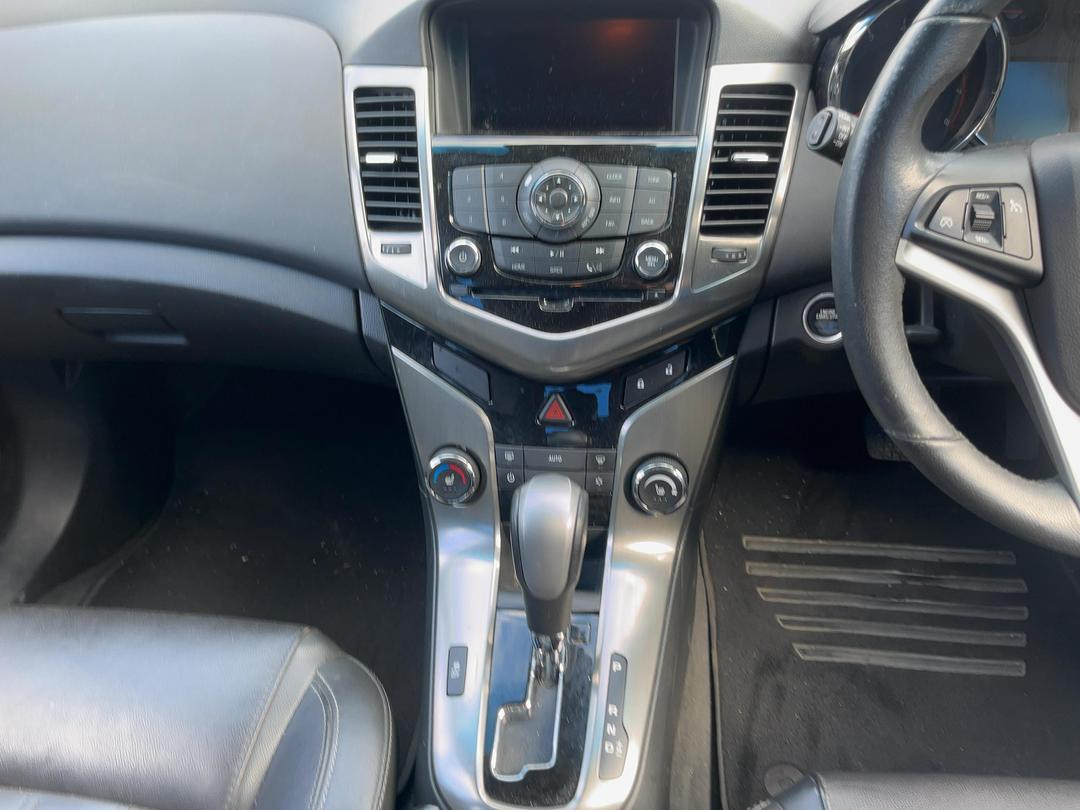 Photo '16' of Holden Cruze CDX Photo '16' of Holden Cruze CDX