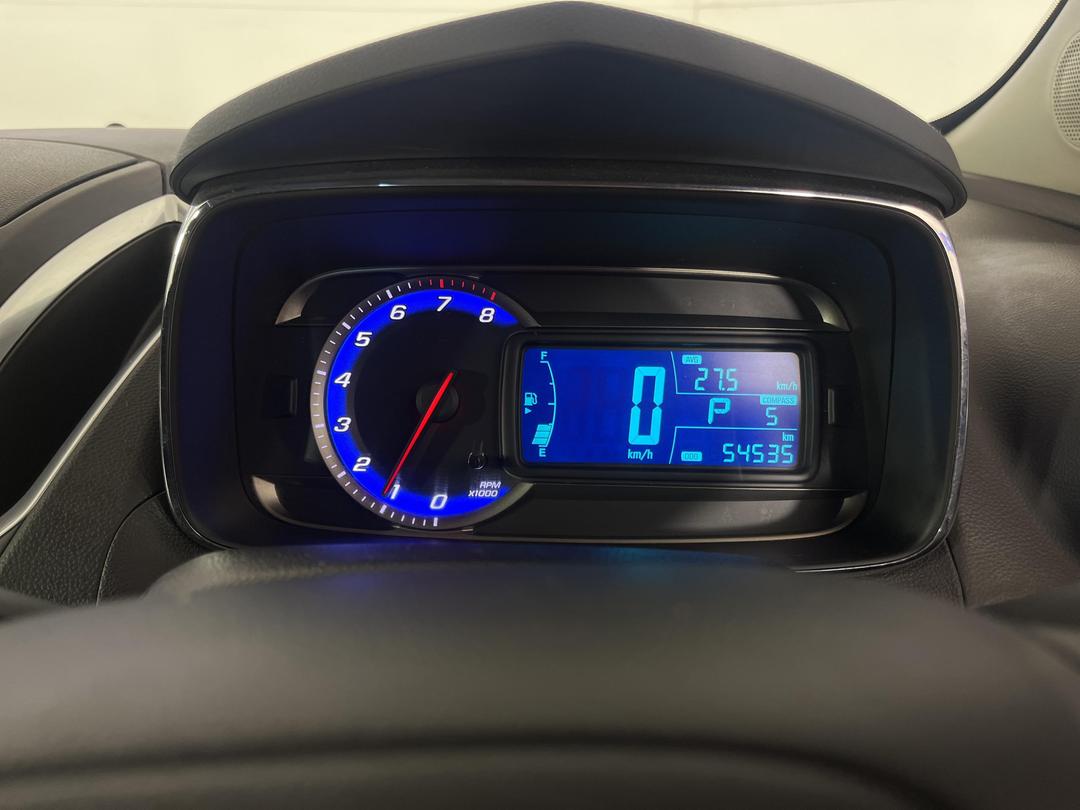 Photo '21' of Holden Trax