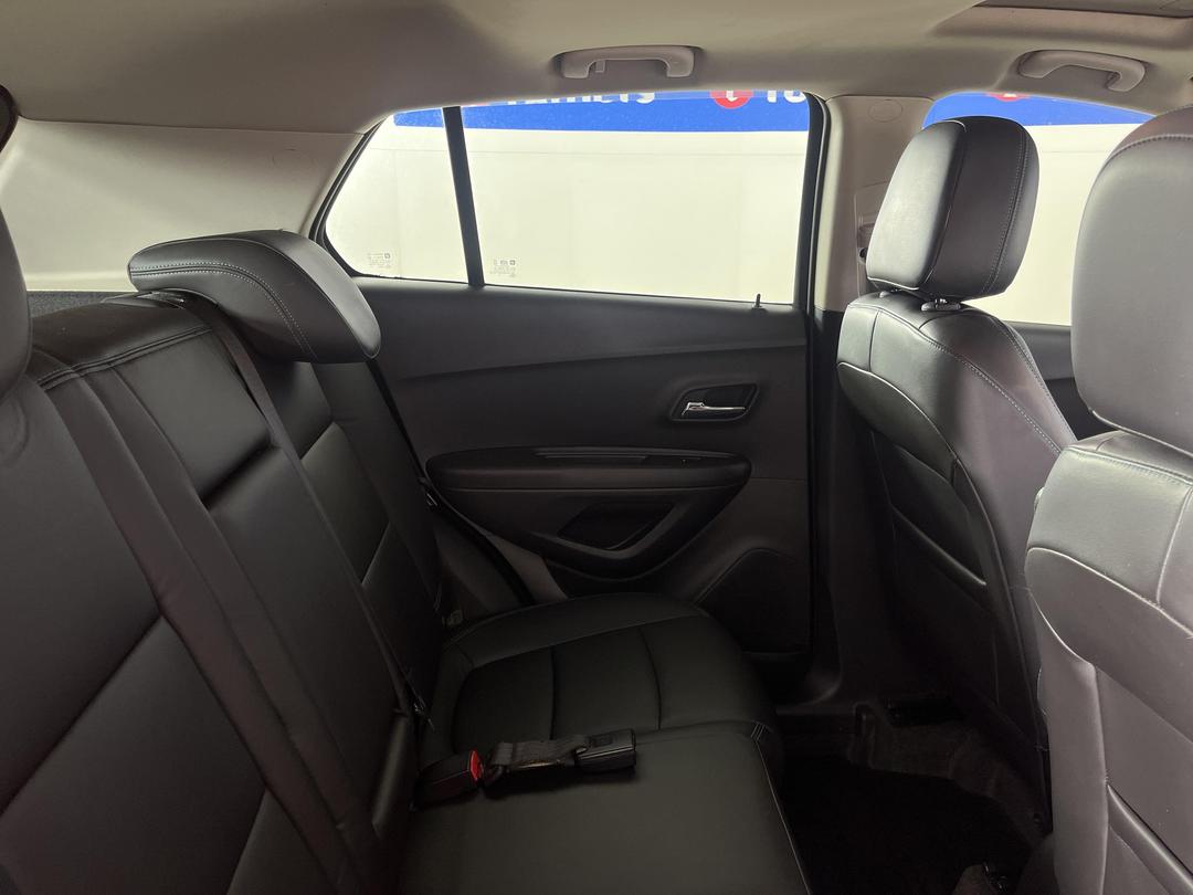 Photo '20' of Holden Trax