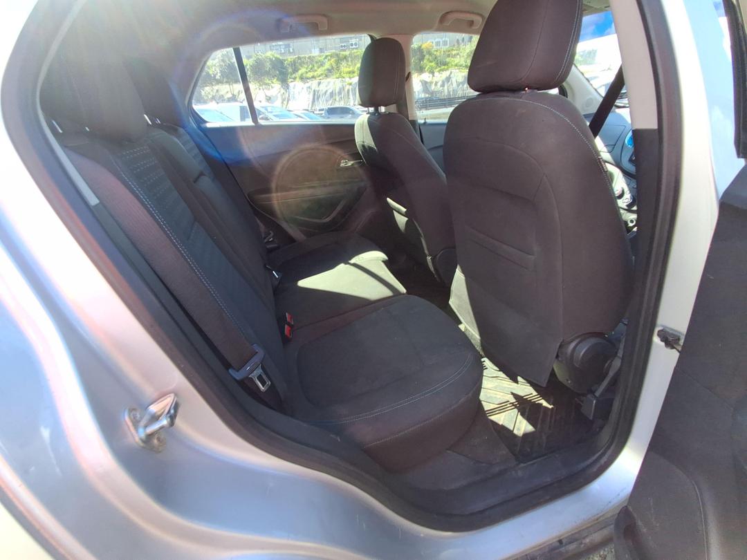 Photo '13' of Holden Trax LS