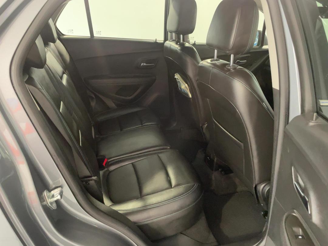 Photo '20' of Holden Trax