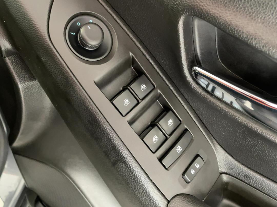 Photo '24' of Holden Trax