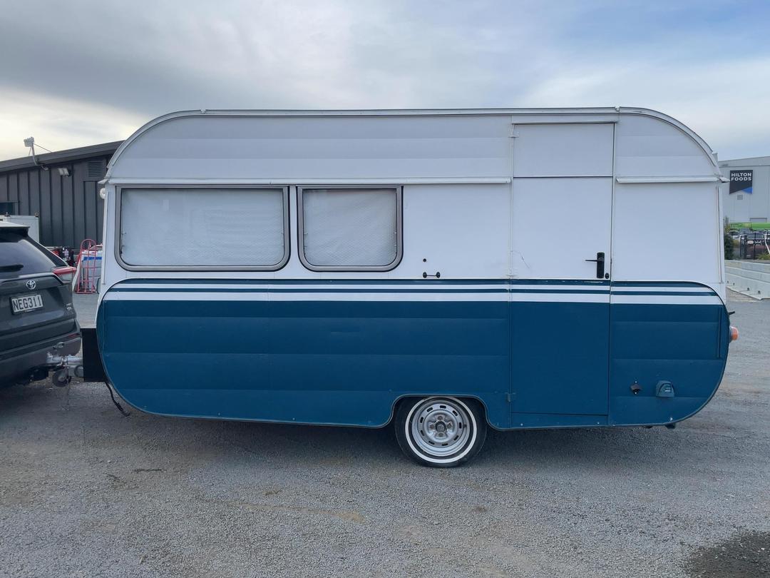 Photo '6' of Homebuilt Vagabond Caravan - Single Photo '6' of Homebuilt Vagabond Caravan - Single