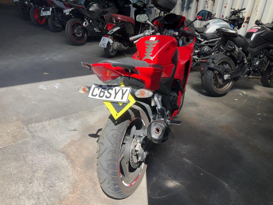 Photo '8' of Honda CBR 300 Photo '8' of Honda CBR 300