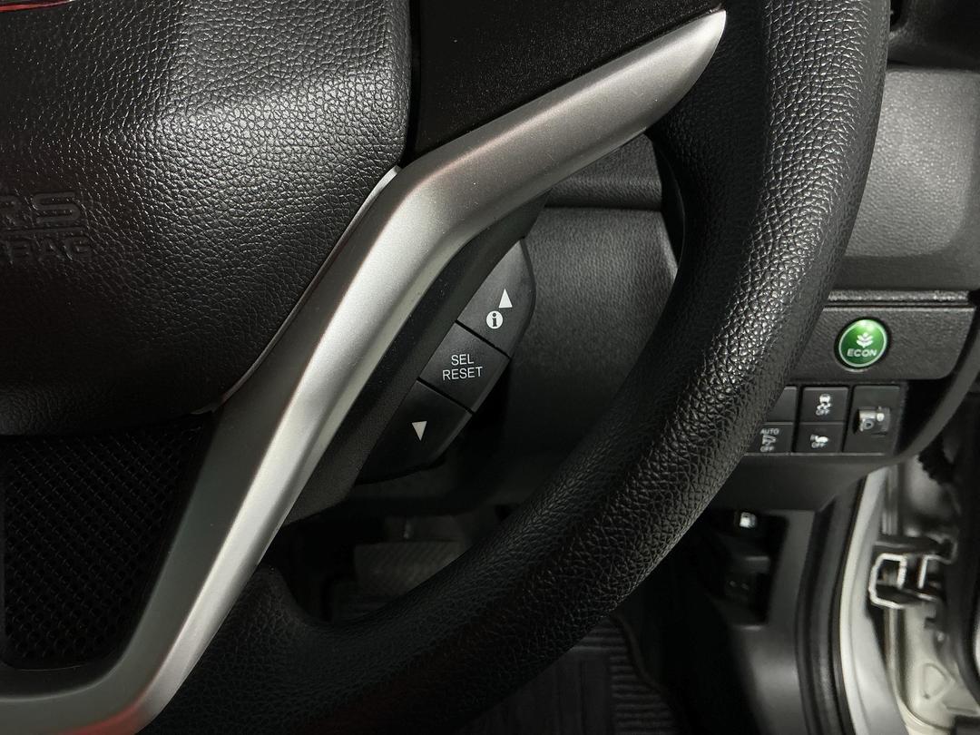 Photo '23' of Honda FIT