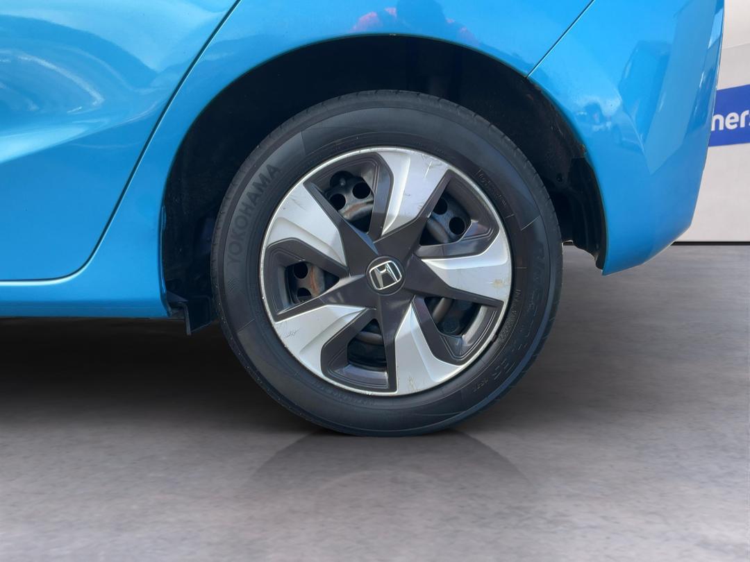 Photo '11' of Honda FIT