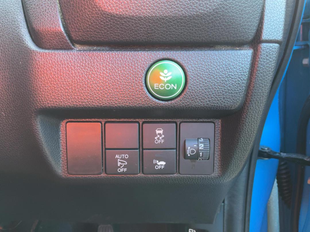 Photo '25' of Honda FIT