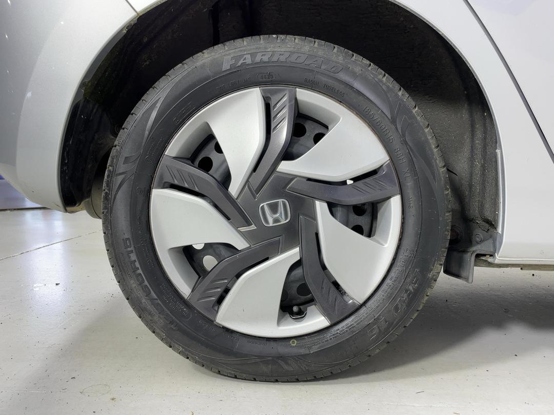 Photo '12' of Honda FIT