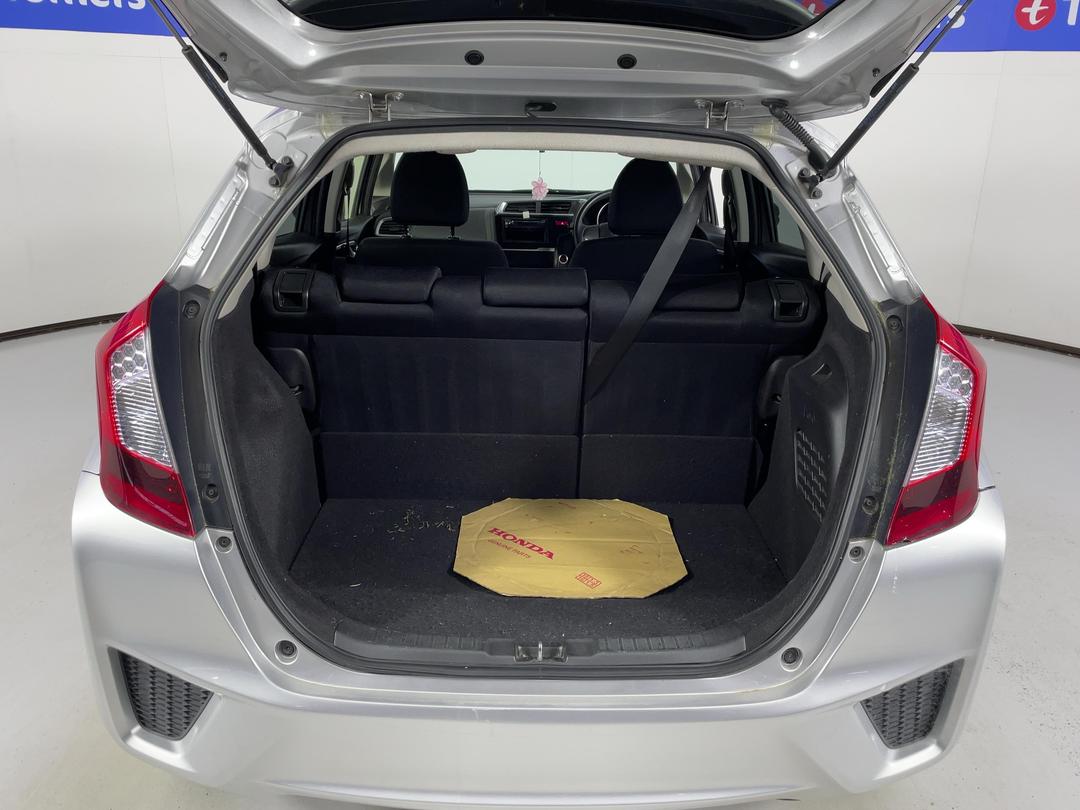 Photo '14' of Honda FIT