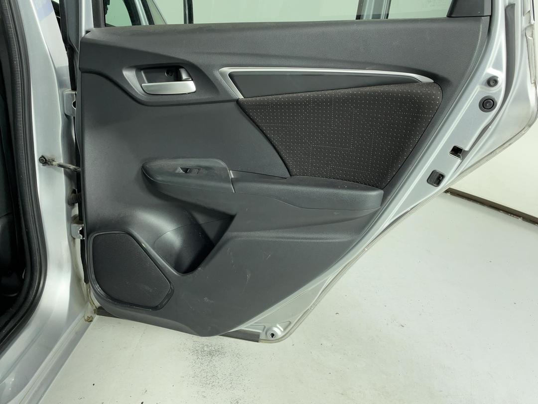 Photo '19' of Honda FIT