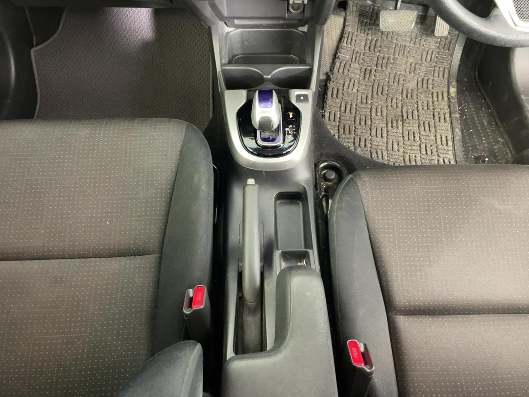 Photo '18' of Honda FIT