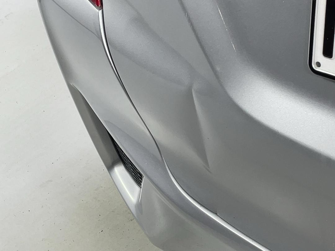 Photo '28' of Honda FIT