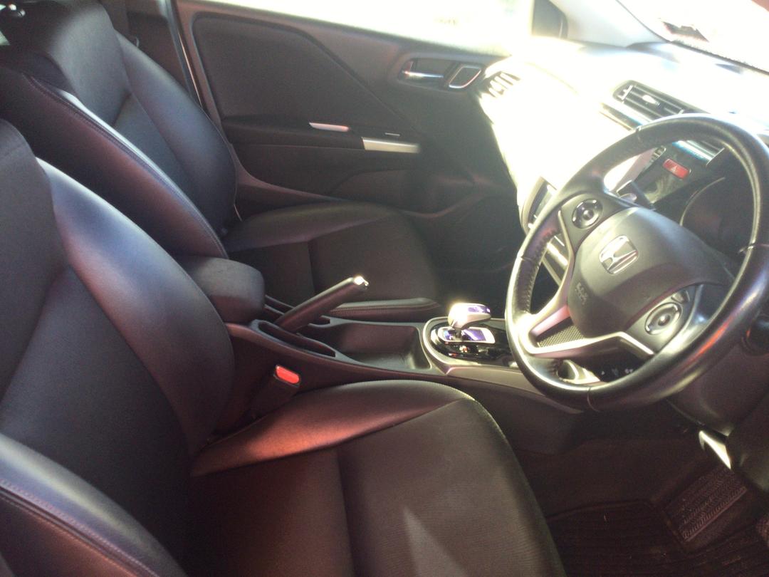 Photo '15' of Honda Grace Hybrid