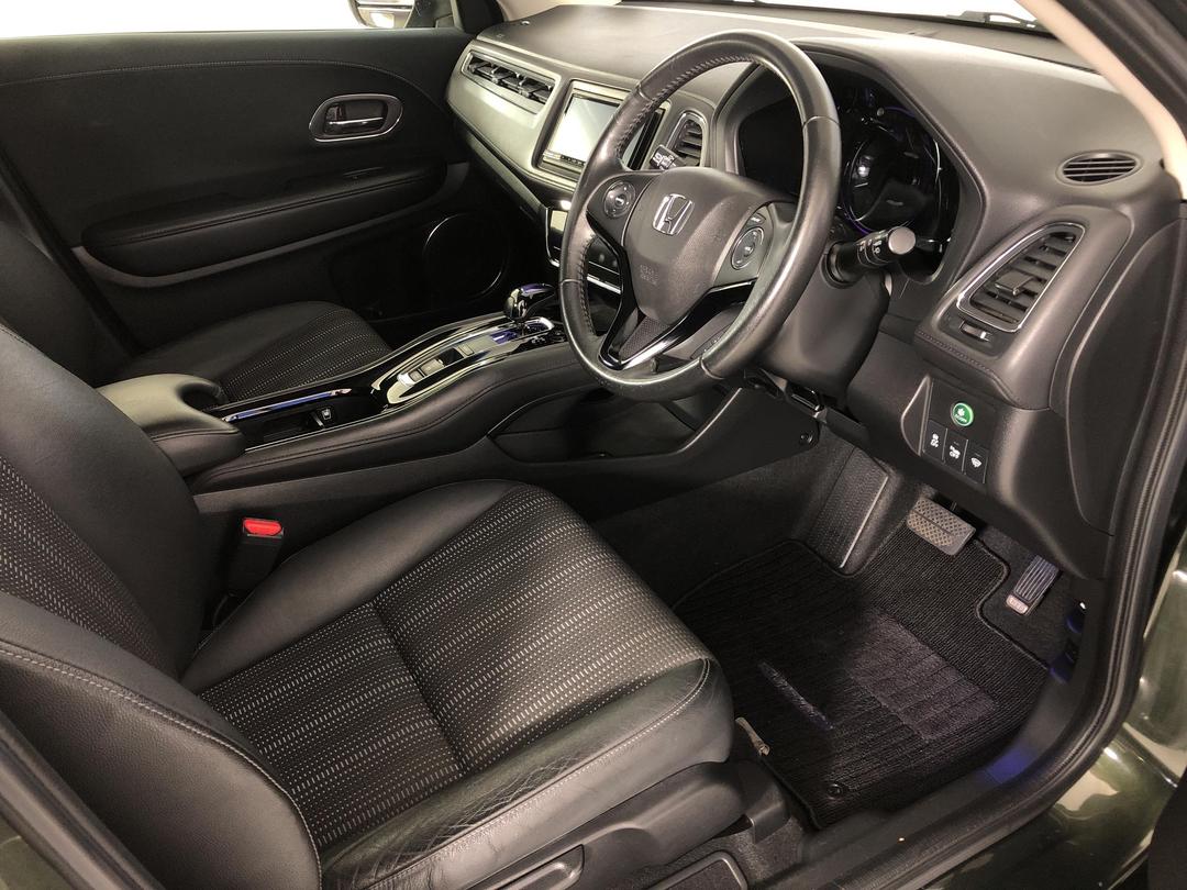 Photo '16' of Honda Vezel