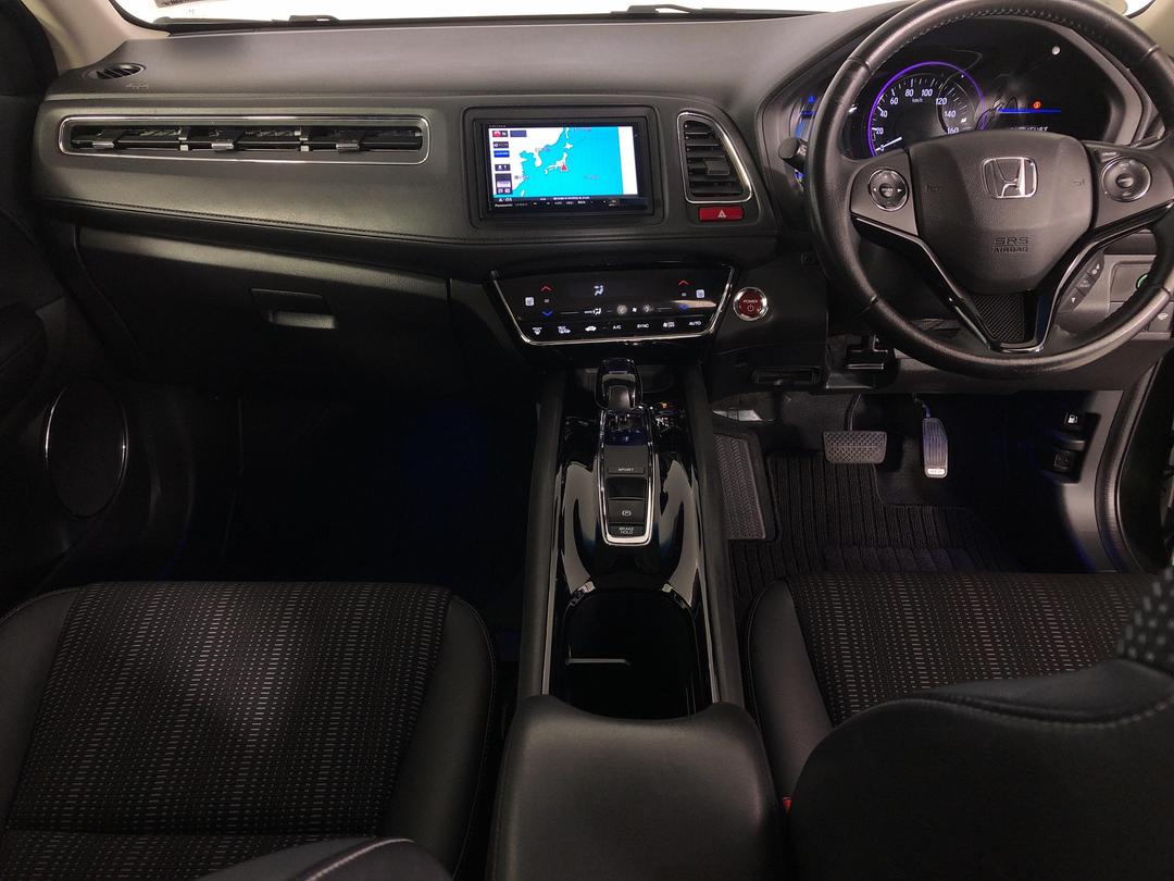 Photo '17' of Honda Vezel