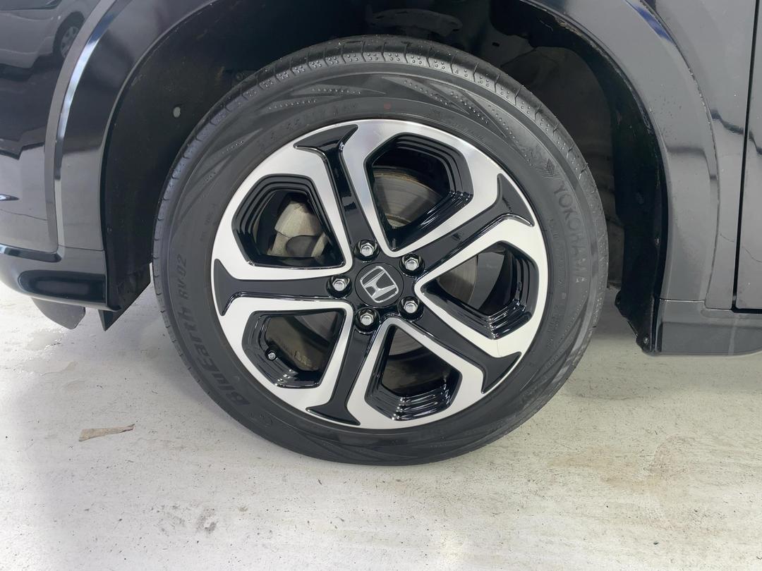 Photo '10' of Honda Vezel