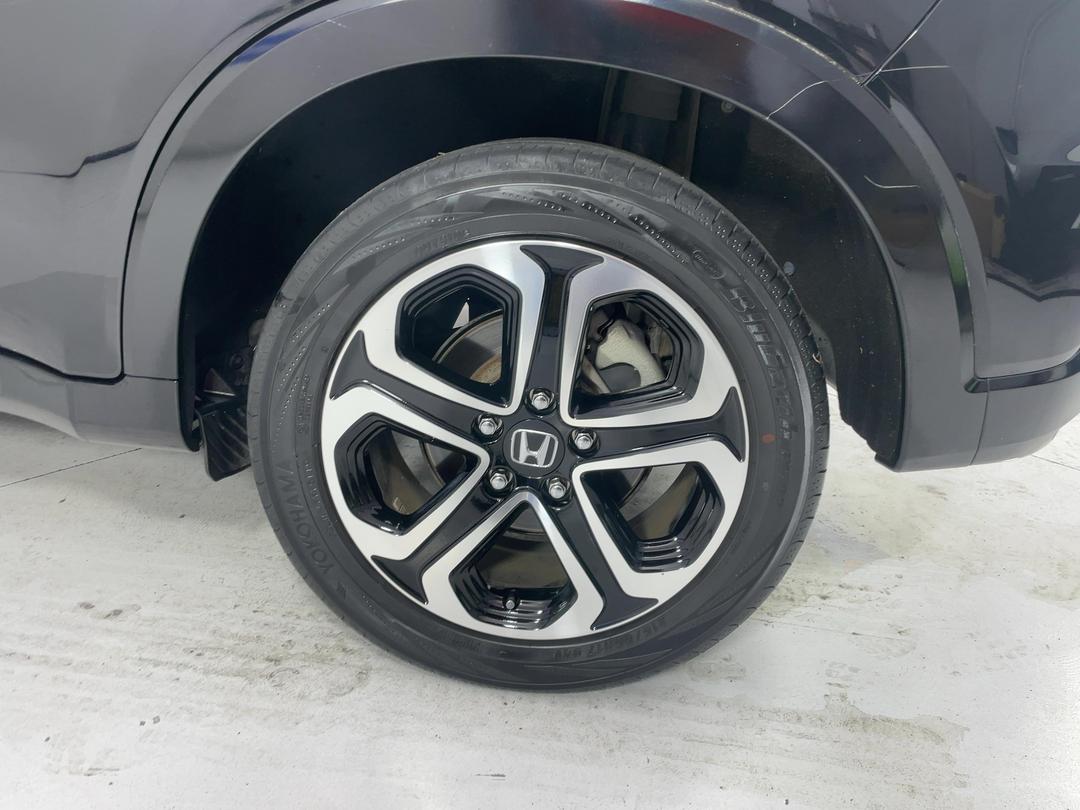 Photo '11' of Honda Vezel