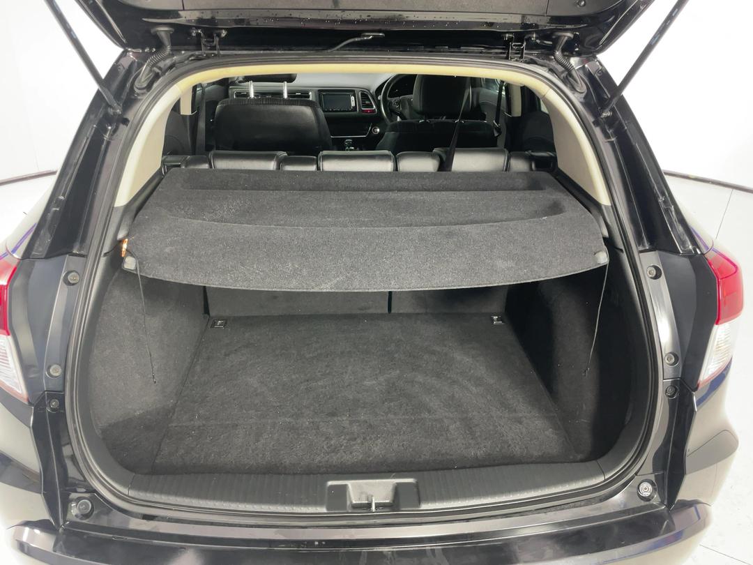 Photo '14' of Honda Vezel