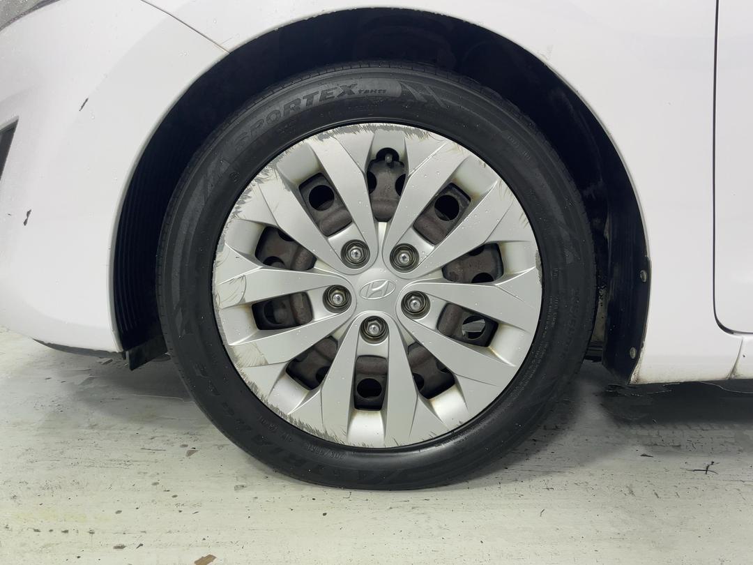 Photo '10' of Hyundai I30