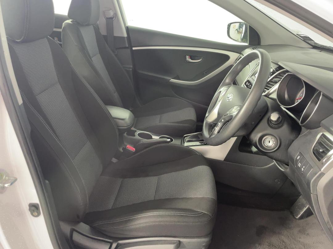 Photo '16' of Hyundai I30