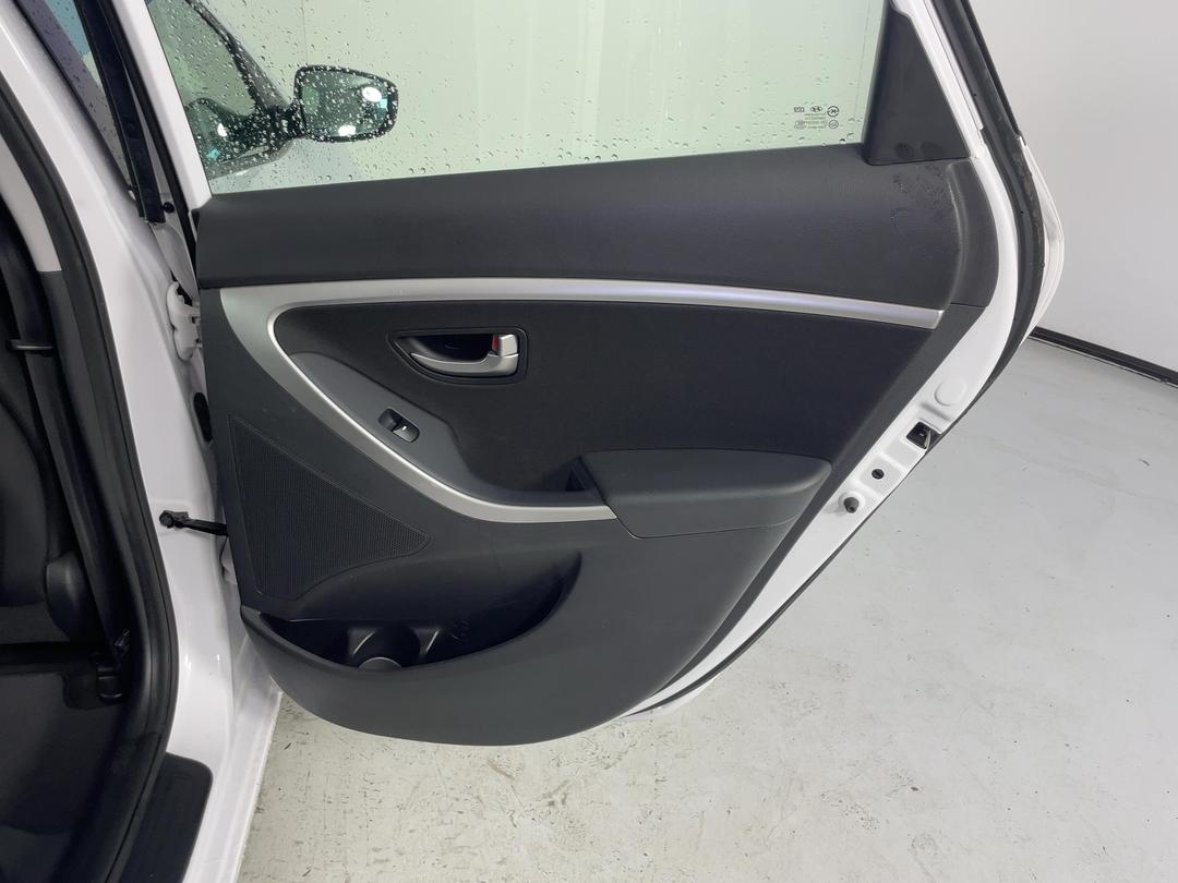 Photo '19' of Hyundai I30