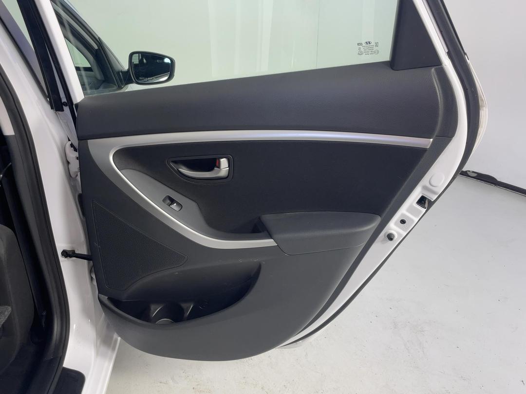 Photo '19' of Hyundai I30