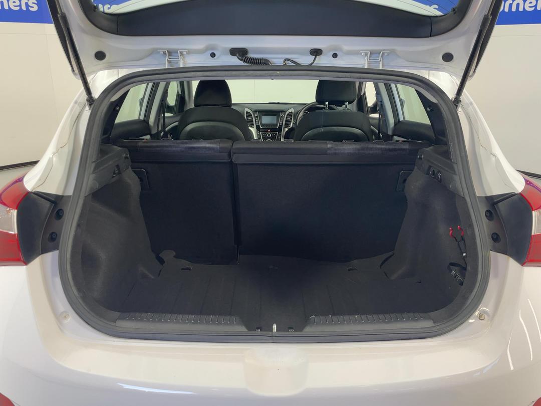 Photo '14' of Hyundai I30