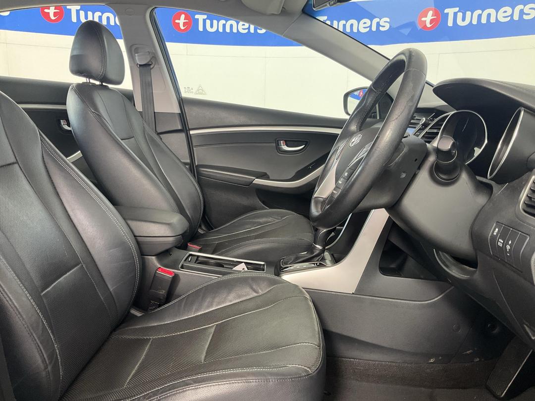 Photo '16' of Hyundai I30