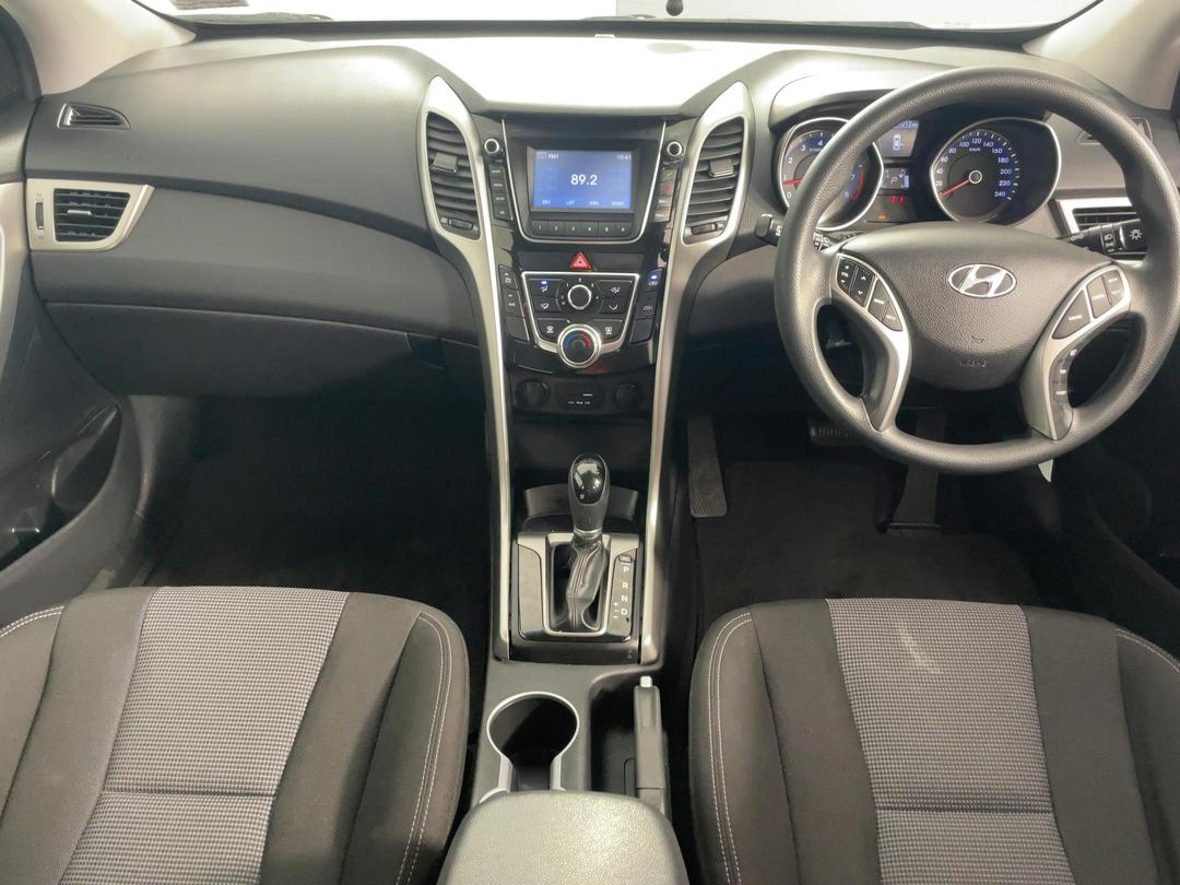Photo '17' of Hyundai I30